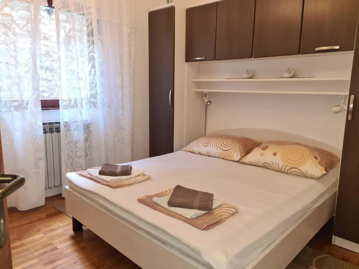 Apartments With A Parking Space Moscenicka Draga, Opatija - 7746